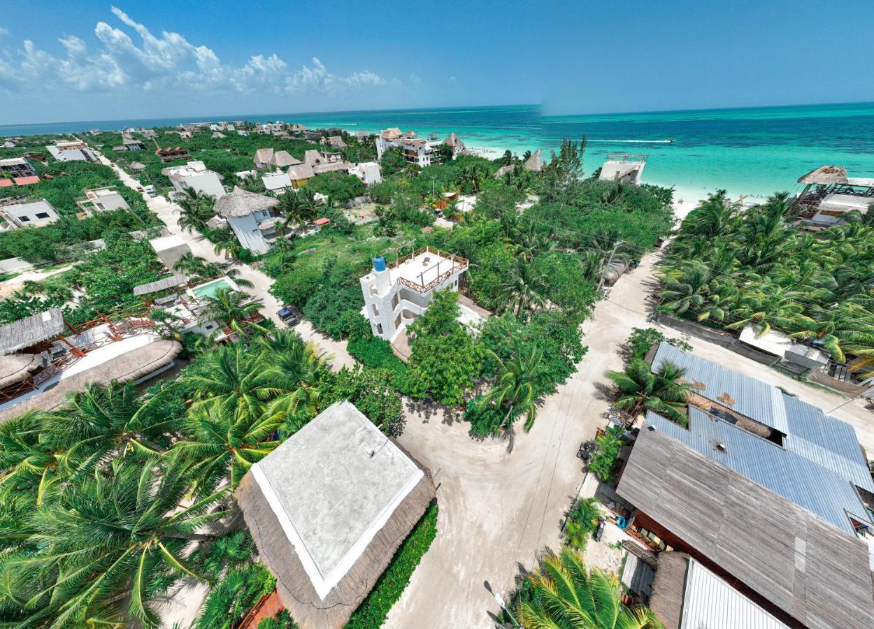Hotel Ak'Na Holbox Bagian luar foto